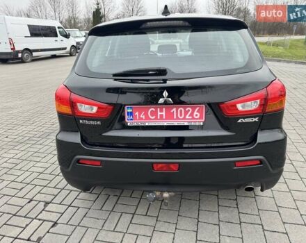 Черный Мицубиси АСХ, объемом двигателя 1.8 л и пробегом 225 тыс. км за 9500 $, фото 5 на Automoto.ua