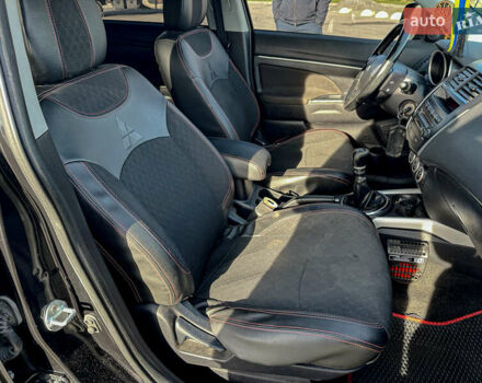 Черный Мицубиси АСХ, объемом двигателя 1.8 л и пробегом 253 тыс. км за 8200 $, фото 84 на Automoto.ua