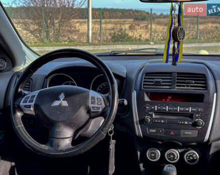 Черный Мицубиси АСХ, объемом двигателя 1.8 л и пробегом 253 тыс. км за 8200 $, фото 74 на Automoto.ua