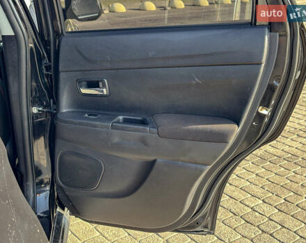 Черный Мицубиси АСХ, объемом двигателя 1.8 л и пробегом 253 тыс. км за 8200 $, фото 79 на Automoto.ua