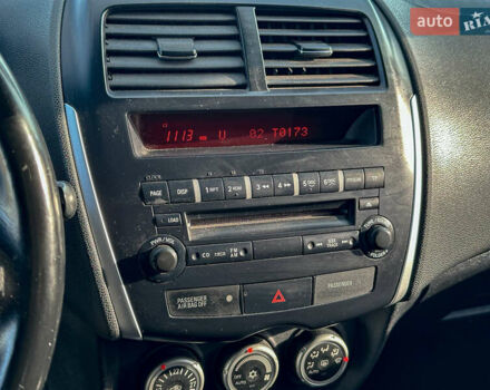 Черный Мицубиси АСХ, объемом двигателя 1.8 л и пробегом 253 тыс. км за 8200 $, фото 59 на Automoto.ua