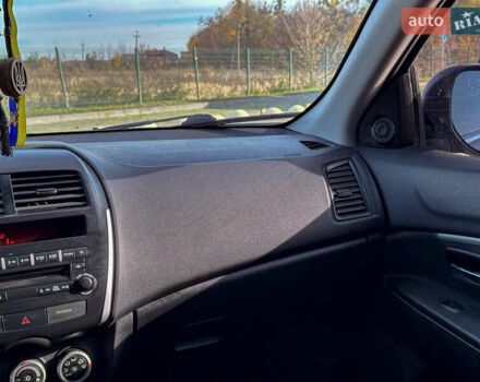 Черный Мицубиси АСХ, объемом двигателя 1.8 л и пробегом 253 тыс. км за 8200 $, фото 75 на Automoto.ua