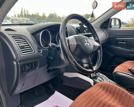 Черный Мицубиси АСХ, объемом двигателя 1.8 л и пробегом 210 тыс. км за 9999 $, фото 10 на Automoto.ua