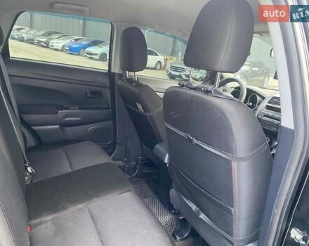 Черный Мицубиси АСХ, объемом двигателя 1.6 л и пробегом 237 тыс. км за 9390 $, фото 18 на Automoto.ua