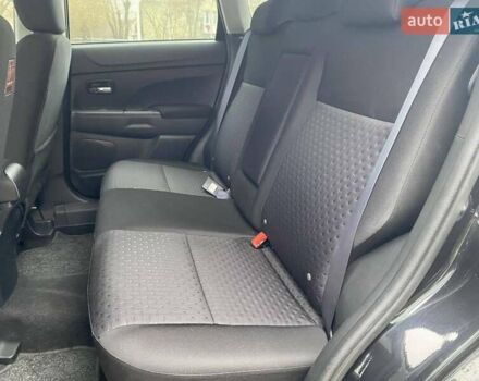 Черный Мицубиси АСХ, объемом двигателя 1.8 л и пробегом 175 тыс. км за 10900 $, фото 25 на Automoto.ua