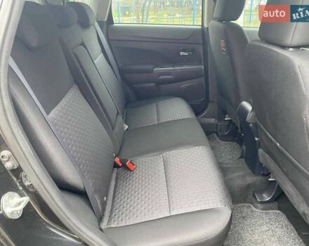 Черный Мицубиси АСХ, объемом двигателя 1.8 л и пробегом 175 тыс. км за 10900 $, фото 27 на Automoto.ua