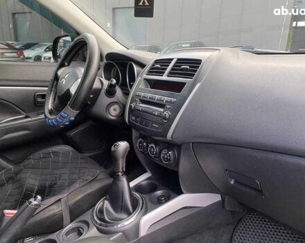 Черный Мицубиси АСХ, объемом двигателя 1.6 л и пробегом 237 тыс. км за 9390 $, фото 23 на Automoto.ua