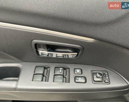 Черный Мицубиси АСХ, объемом двигателя 1.8 л и пробегом 175 тыс. км за 10900 $, фото 34 на Automoto.ua