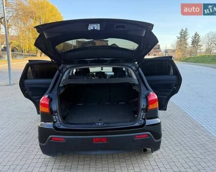 Черный Мицубиси АСХ, объемом двигателя 1.59 л и пробегом 237 тыс. км за 8900 $, фото 17 на Automoto.ua