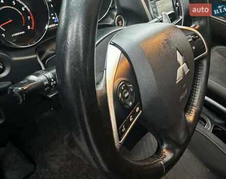 Черный Мицубиси АСХ, объемом двигателя 1.8 л и пробегом 195 тыс. км за 9000 $, фото 16 на Automoto.ua