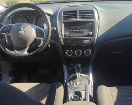 Черный Мицубиси АСХ, объемом двигателя 2.3 л и пробегом 208 тыс. км за 10700 $, фото 2 на Automoto.ua