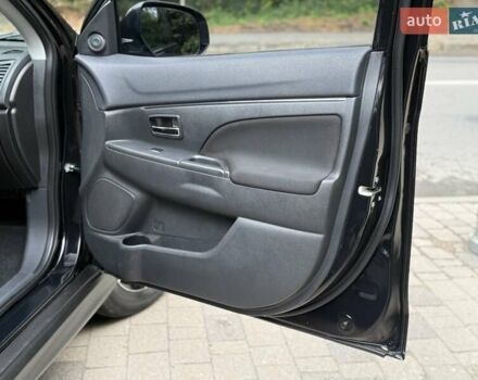 Черный Мицубиси АСХ, объемом двигателя 1.8 л и пробегом 185 тыс. км за 12300 $, фото 59 на Automoto.ua