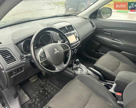 Чорний Міцубісі АСХ, об'ємом двигуна 2.3 л та пробігом 199 тис. км за 14300 $, фото 19 на Automoto.ua