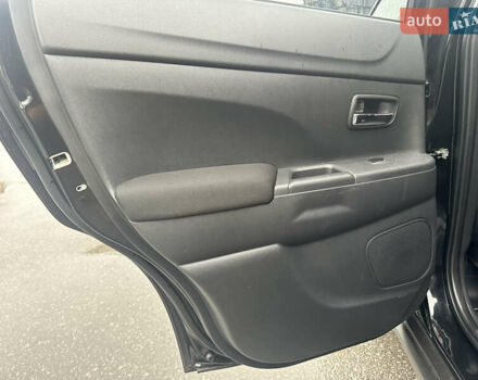 Чорний Міцубісі АСХ, об'ємом двигуна 2.3 л та пробігом 199 тис. км за 14300 $, фото 23 на Automoto.ua