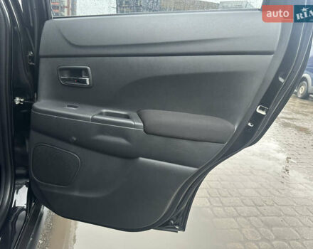 Чорний Міцубісі АСХ, об'ємом двигуна 2.3 л та пробігом 199 тис. км за 14300 $, фото 25 на Automoto.ua