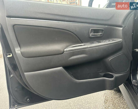 Чорний Міцубісі АСХ, об'ємом двигуна 2.3 л та пробігом 199 тис. км за 14300 $, фото 20 на Automoto.ua