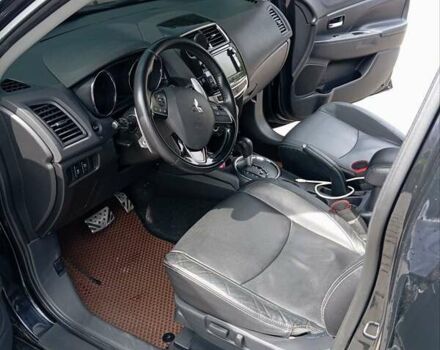 Чорний Міцубісі АСХ, об'ємом двигуна 2.3 л та пробігом 179 тис. км за 16500 $, фото 7 на Automoto.ua