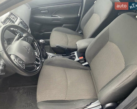 Черный Мицубиси АСХ, объемом двигателя 1.6 л и пробегом 192 тыс. км за 11400 $, фото 19 на Automoto.ua