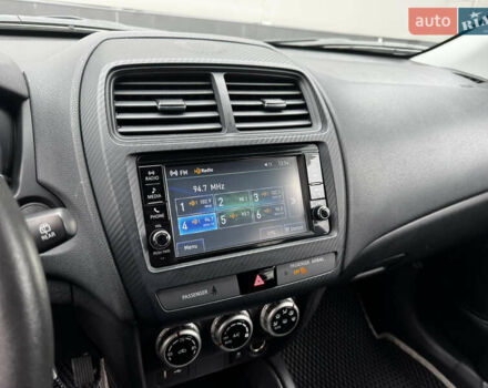 Чорний Міцубісі АСХ, об'ємом двигуна 2 л та пробігом 77 тис. км за 15999 $, фото 26 на Automoto.ua