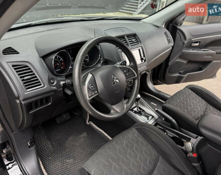 Чорний Міцубісі АСХ, об'ємом двигуна 2 л та пробігом 77 тис. км за 15999 $, фото 12 на Automoto.ua