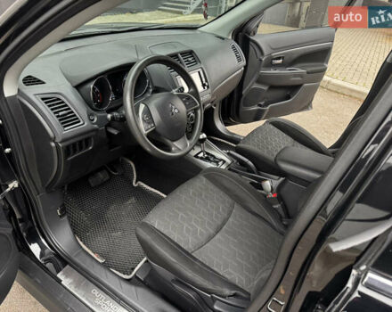 Чорний Міцубісі АСХ, об'ємом двигуна 2 л та пробігом 77 тис. км за 15999 $, фото 10 на Automoto.ua