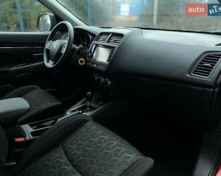 Чорний Міцубісі АСХ, об'ємом двигуна 2 л та пробігом 63 тис. км за 18800 $, фото 31 на Automoto.ua