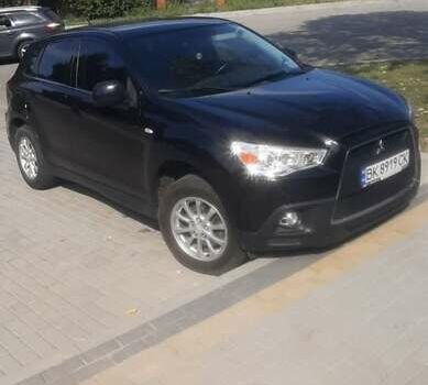 Черный Мицубиси АСХ, объемом двигателя 1.6 л и пробегом 198 тыс. км за 9600 $, фото 1 на Automoto.ua