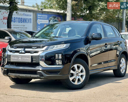 Чорний Міцубісі АСХ, об'ємом двигуна 2 л та пробігом 26 тис. км за 16900 $, фото 1 на Automoto.ua