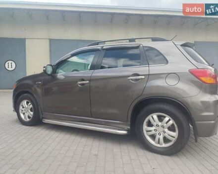 Коричневый Мицубиси АСХ, объемом двигателя 1.8 л и пробегом 300 тыс. км за 10500 $, фото 3 на Automoto.ua