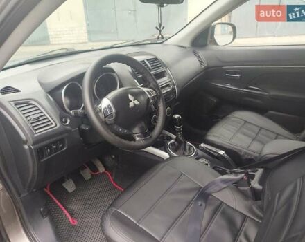 Коричневый Мицубиси АСХ, объемом двигателя 1.8 л и пробегом 300 тыс. км за 10500 $, фото 6 на Automoto.ua