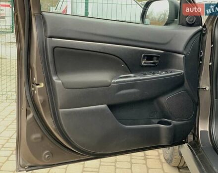 Коричневый Мицубиси АСХ, объемом двигателя 1.8 л и пробегом 202 тыс. км за 11755 $, фото 22 на Automoto.ua