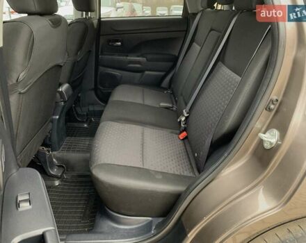 Коричневый Мицубиси АСХ, объемом двигателя 1.8 л и пробегом 202 тыс. км за 11755 $, фото 26 на Automoto.ua