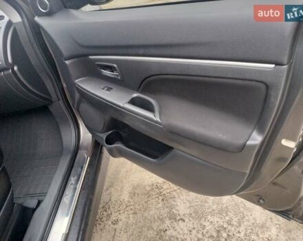 Коричневий Міцубісі АСХ, об'ємом двигуна 1.59 л та пробігом 279 тис. км за 10500 $, фото 13 на Automoto.ua