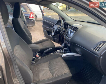 Коричневый Мицубиси АСХ, объемом двигателя 2.2 л и пробегом 238 тыс. км за 12500 $, фото 27 на Automoto.ua