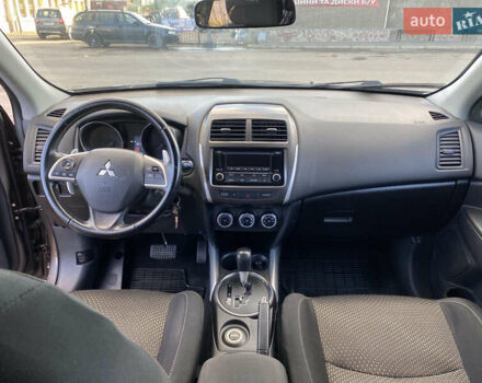 Коричневый Мицубиси АСХ, объемом двигателя 2.2 л и пробегом 238 тыс. км за 12500 $, фото 26 на Automoto.ua
