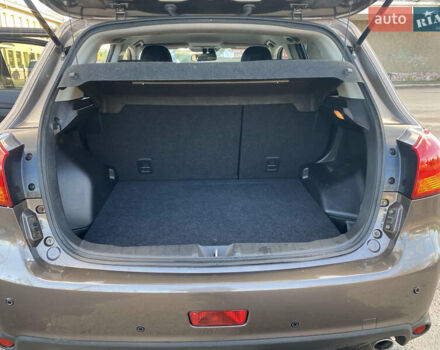 Коричневый Мицубиси АСХ, объемом двигателя 2.2 л и пробегом 238 тыс. км за 12500 $, фото 29 на Automoto.ua