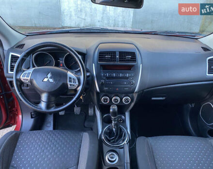 Красный Мицубиси АСХ, объемом двигателя 1.8 л и пробегом 234 тыс. км за 8900 $, фото 23 на Automoto.ua