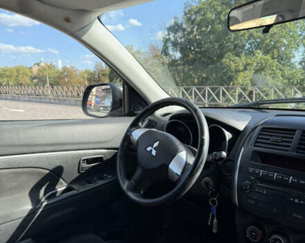 Мицубиси АСХ 2012 в Харькове на Automoto.ua Красный Мицубиси АСХ, объемом двигателя 1.59 л и пробегом 203 тыс. км за 8600 $, фото 5 на Automoto.ua