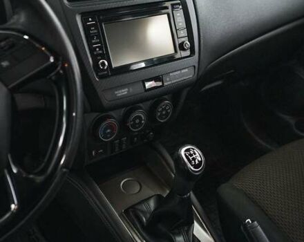 Красный Мицубиси АСХ, объемом двигателя 0 л и пробегом 35 тыс. км за 18000 $, фото 5 на Automoto.ua