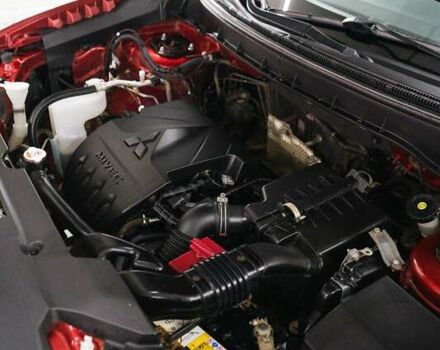 Красный Мицубиси АСХ, объемом двигателя 0 л и пробегом 35 тыс. км за 18000 $, фото 6 на Automoto.ua