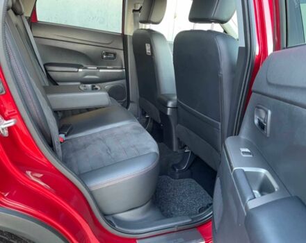 Красный Мицубиси АСХ, объемом двигателя 1.6 л и пробегом 37 тыс. км за 18000 $, фото 11 на Automoto.ua