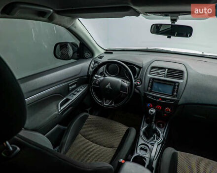 Мицубиси АСХ, объемом двигателя 1.6 л и пробегом 76 тыс. км за 13727 $, фото 10 на Automoto.ua