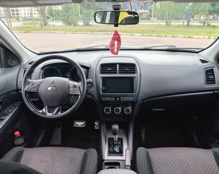 Серый Мицубиси АСХ, объемом двигателя 2 л и пробегом 47 тыс. км за 14500 $, фото 5 на Automoto.ua