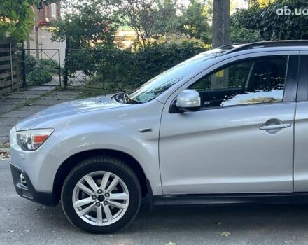 Серый Мицубиси АСХ, объемом двигателя 1.8 л и пробегом 279 тыс. км за 7990 $, фото 5 на Automoto.ua