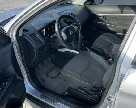 Серый Мицубиси АСХ, объемом двигателя 1.59 л и пробегом 169 тыс. км за 9500 $, фото 10 на Automoto.ua