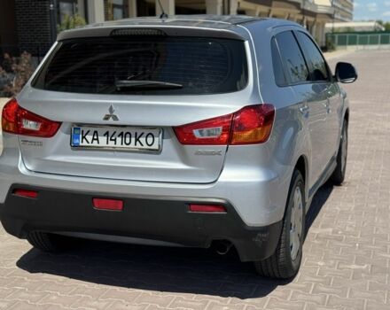 Серый Мицубиси АСХ, объемом двигателя 1.8 л и пробегом 200 тыс. км за 8500 $, фото 6 на Automoto.ua