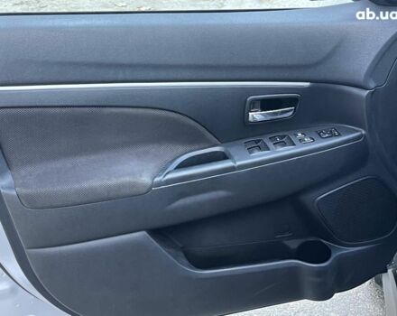 Серый Мицубиси АСХ, объемом двигателя 1.8 л и пробегом 279 тыс. км за 7990 $, фото 30 на Automoto.ua