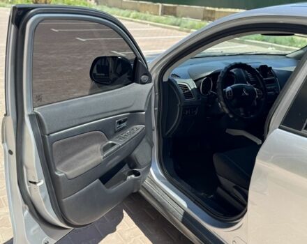 Серый Мицубиси АСХ, объемом двигателя 1.8 л и пробегом 200 тыс. км за 8500 $, фото 10 на Automoto.ua