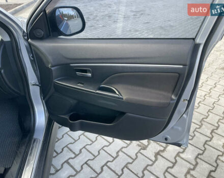 Серый Мицубиси АСХ, объемом двигателя 1.59 л и пробегом 169 тыс. км за 9500 $, фото 16 на Automoto.ua