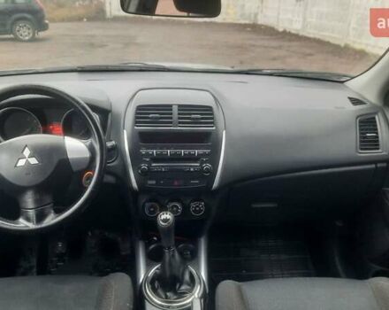 Серый Мицубиси АСХ, объемом двигателя 1.6 л и пробегом 214 тыс. км за 7700 $, фото 14 на Automoto.ua